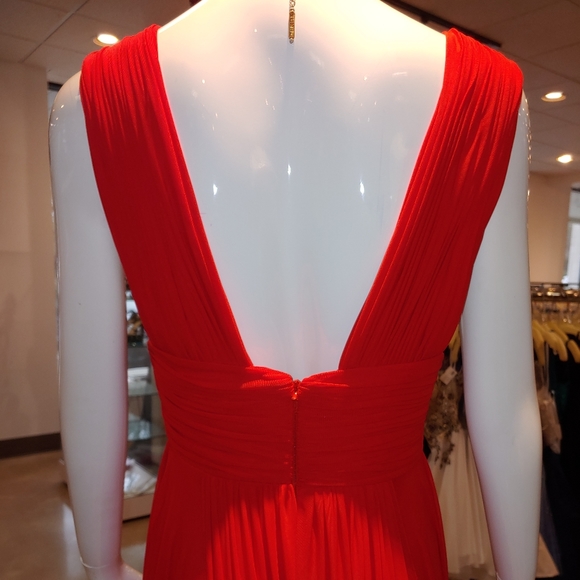 Red Jovani chiffon dress size 2 - Picture 3 of 9